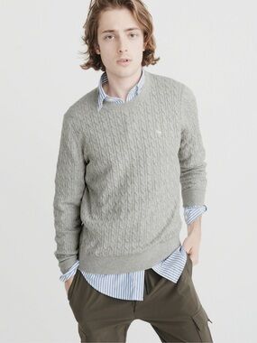 Abercrombie & Fitch Men’s Icon Cable Knit Merino Wool Blend Sweater, Size M